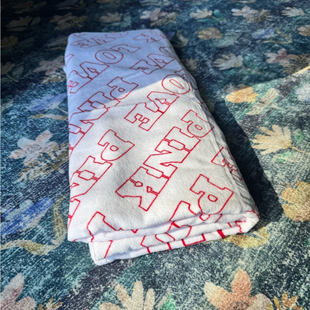 NWT Victoria's Secret PINK Pink and Red Extra Large Beach Towel